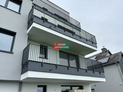 Apartamento com 3 quarto(s) para venda em Alzingen