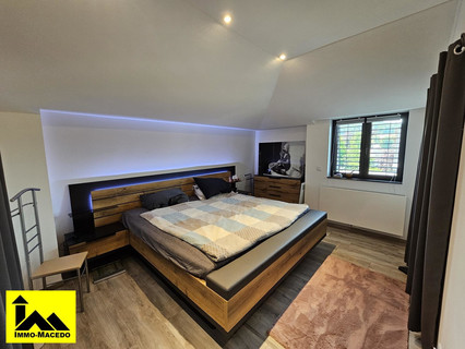 Moradia geminada com 5 quarto(s) para venda em Bettendorf