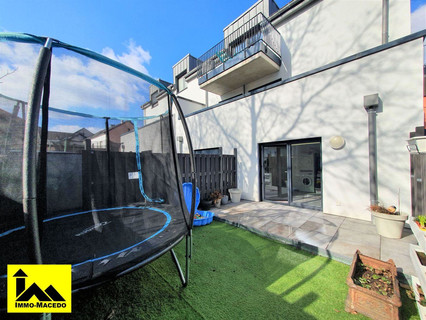 Duplex com 4 quarto(s) para venda em Bettendorf