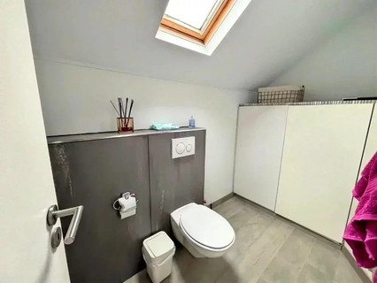 Moradia geminada com 4 quarto(s) para venda em Rumelange