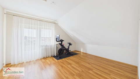 Moradia com 4  quarto(s) para venda em Greimerath