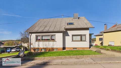 Moradia com 4  quarto(s) para venda em Greimerath