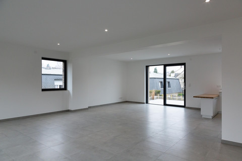 Semi-detached with 4 bedroom(s) to sell in Bridel