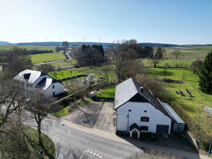 House with 6 bedroom(s) to sell in Basbellain