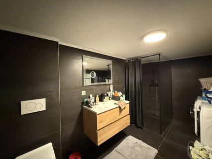 House with 6 bedroom(s) to sell in Basbellain