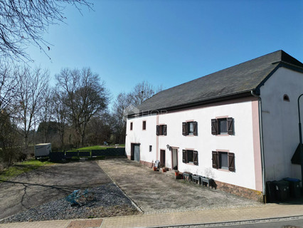 House with 6 bedroom(s) to sell in Basbellain