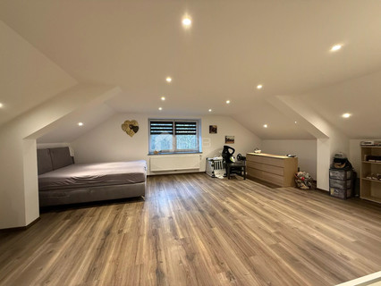 House with 6 bedroom(s) to sell in Basbellain