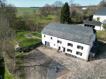 House with 6 bedroom(s) to sell in Basbellain