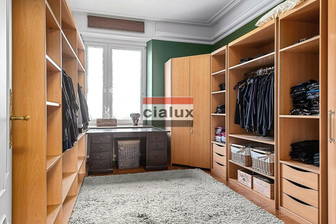 Casa senhorial com 4 quarto(s) para venda em Esch-sur-Alzette