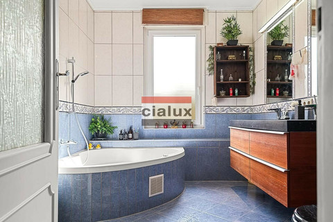 Casa senhorial com 4 quarto(s) para venda em Esch-sur-Alzette