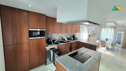 House with 4 bedroom(s) to sell in Mont-Saint-Martin