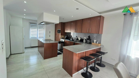 House with 4 bedroom(s) to sell in Mont-Saint-Martin