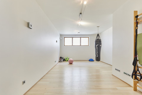 Villa with 6 bedroom(s) to sell in Kehlen