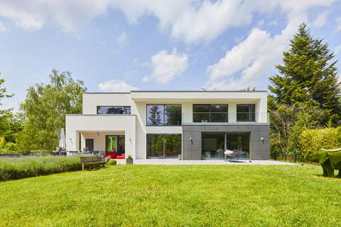 Villa with 6 bedroom(s) to sell in Kehlen