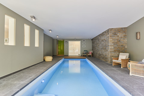 Villa with 6 bedroom(s) to sell in Kehlen