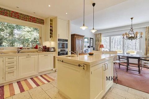 Villa with 5 bedroom(s) to sell in Kehlen