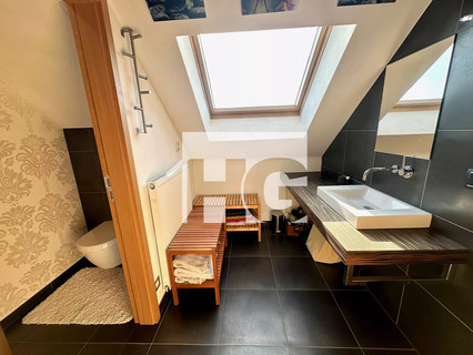 Moradia com 6 quarto(s) para venda em Hobscheid