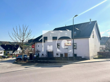 Moradia com 6 quarto(s) para venda em Hobscheid