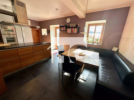 Moradia com 6 quarto(s) para venda em Hobscheid