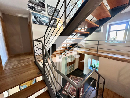 Moradia com 6 quarto(s) para venda em Hobscheid