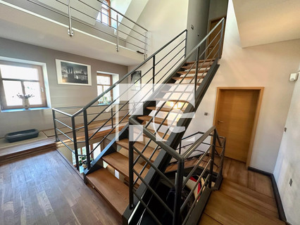 Moradia com 6 quarto(s) para venda em Hobscheid