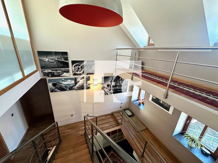 Moradia com 6 quarto(s) para venda em Hobscheid