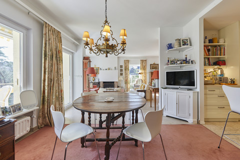 House with 5 bedroom(s) to sell in Kehlen