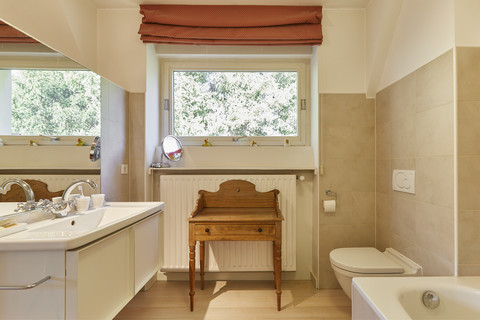 House with 5 bedroom(s) to sell in Kehlen