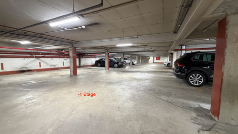 Car park to sell in Luxembourg-Gare