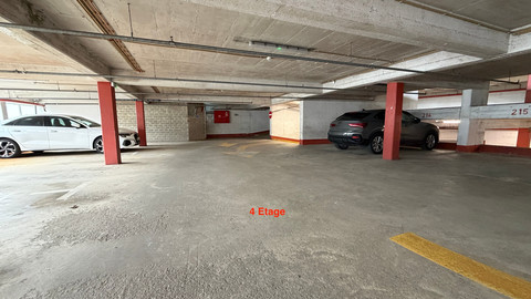 Car park to sell in Luxembourg-Gare