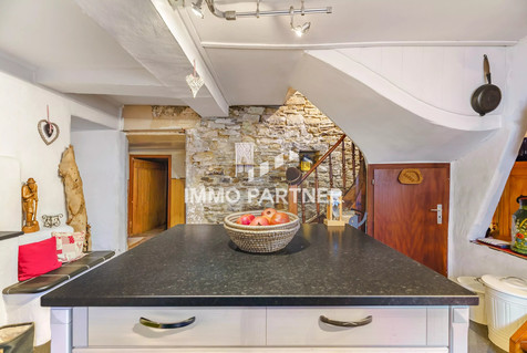 House with 4 bedroom(s) to sell in Basbellain