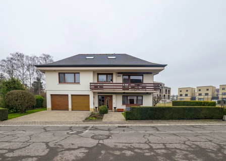 Moradia com 3 quarto(s) para venda em Bertrange