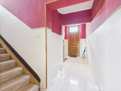 Moradia com 6 quarto(s) para venda em Audun-le-Tiche