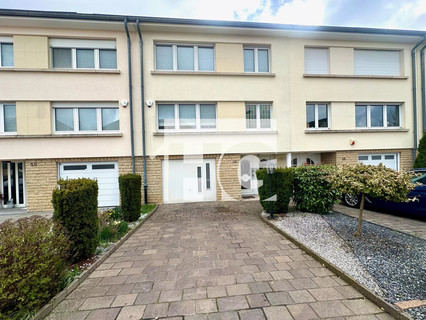 Semi-detached with 5 bedroom(s) to sell in Mamer