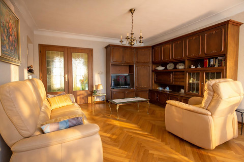 House with 4 bedroom(s) to sell in Wiltz