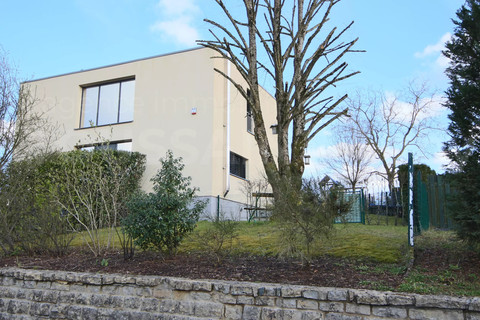 Maison 5 chambre(s) à vendre à Junglinster