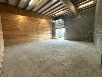 Warehouse/storage area to rent in Frisange