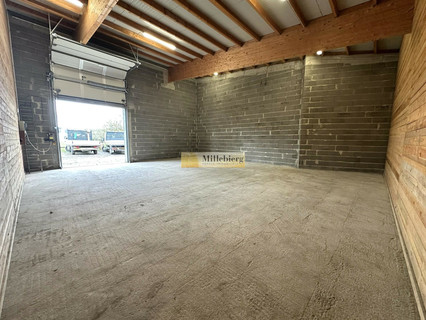 Warehouse/storage area to rent in Frisange