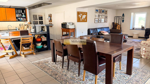 Duplex with 4 bedroom(s) to sell in Hollenfels