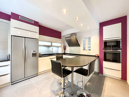 Moradia com 4 quarto(s) para alugar em Hesperange