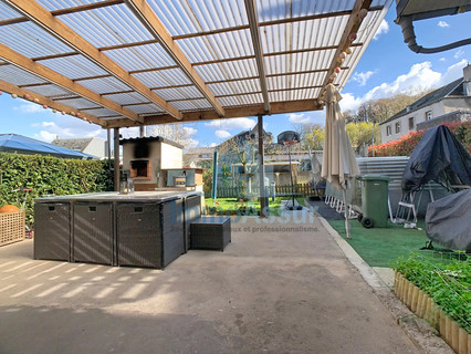 House with 5 bedroom(s) to sell in Niederkorn