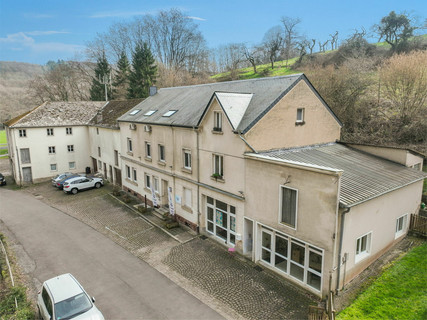 Farm with 6 bedroom(s) to sell in Mompach