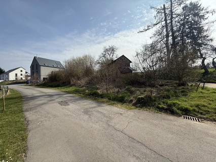 Land to sell in Oberpallen