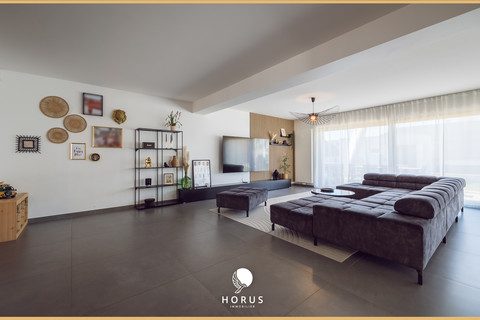 Moradia individual com 4 quarto(s) para venda em Hautcharage