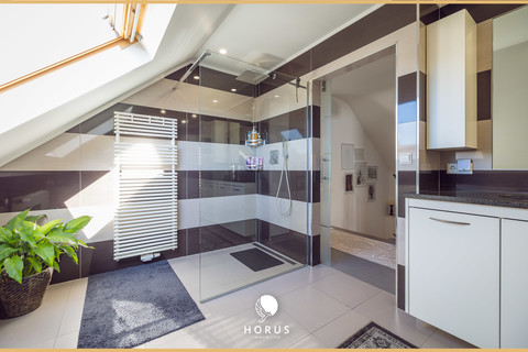 Moradia individual com 4 quarto(s) para venda em Hautcharage