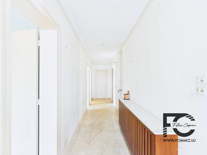 House with 6 bedroom(s) to sell in Mont-Saint-Martin