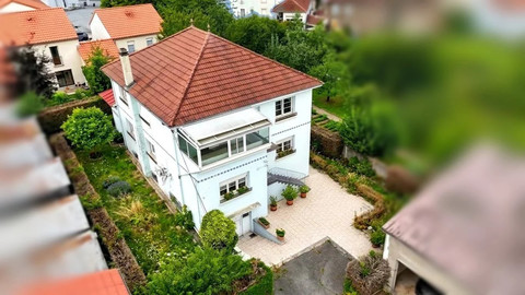 House with 6 bedroom(s) to sell in Mont-Saint-Martin