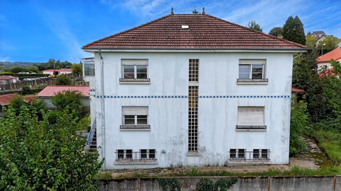 House with 6 bedroom(s) to sell in Mont-Saint-Martin