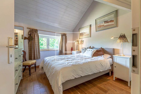 House with 7 bedroom(s) to sell in Schrassig
