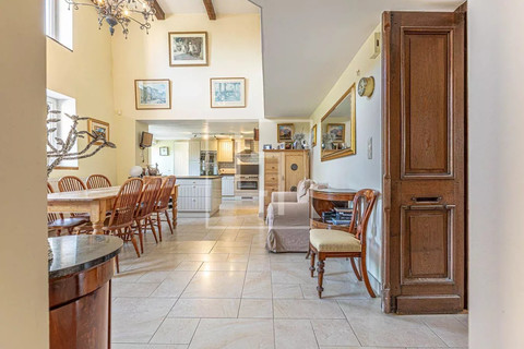 House with 7 bedroom(s) to sell in Schrassig